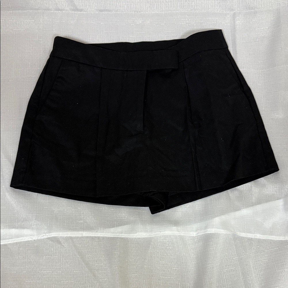 Divided Black Women's Skorts